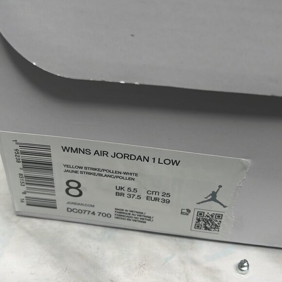 Jordan 1 Low Women's Yellow Strike - Picture 7 of 7